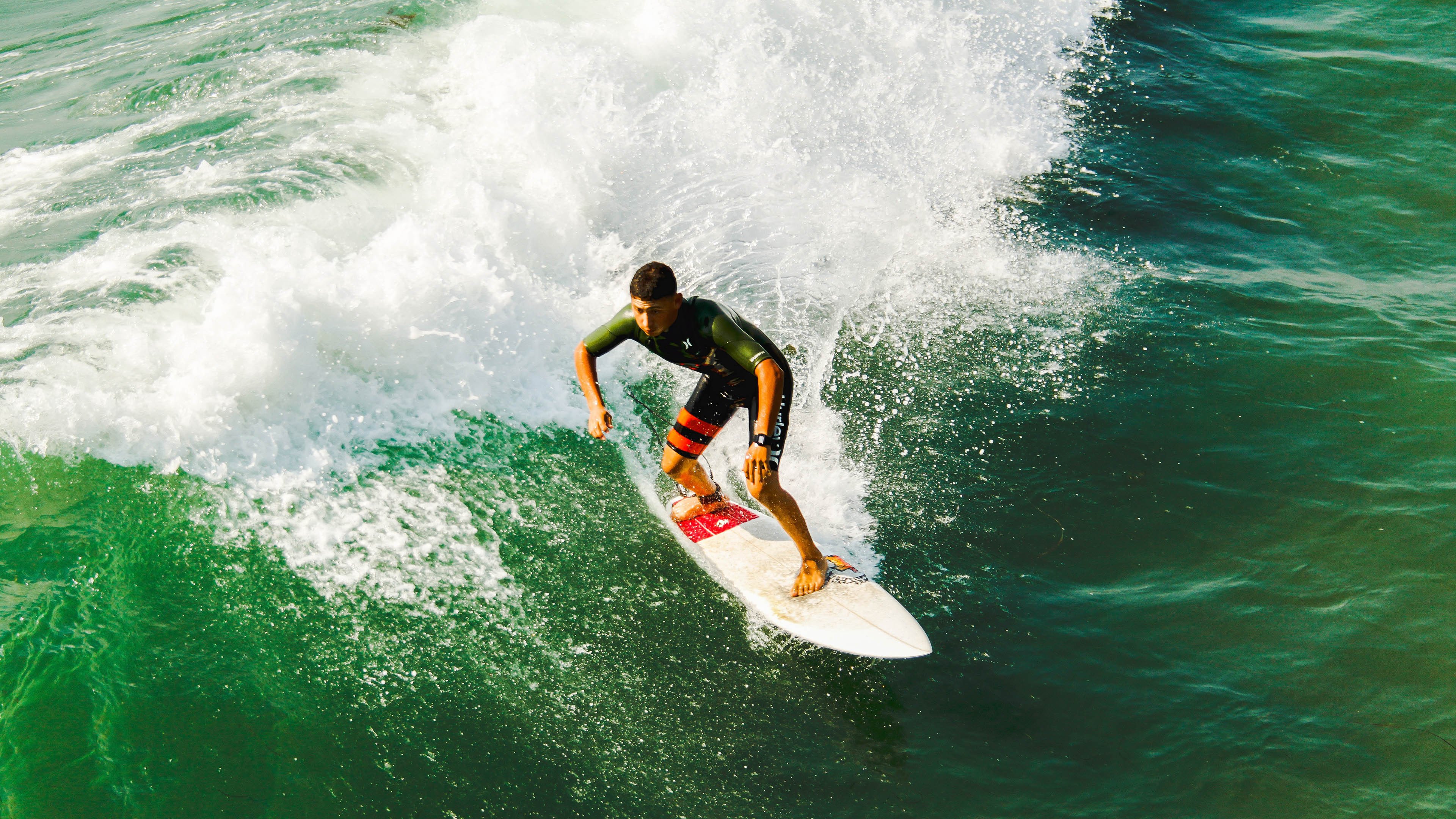 KAIYUNAPP-非洲球员连续破门，助球队取得胜利，非洲球队全军覆没